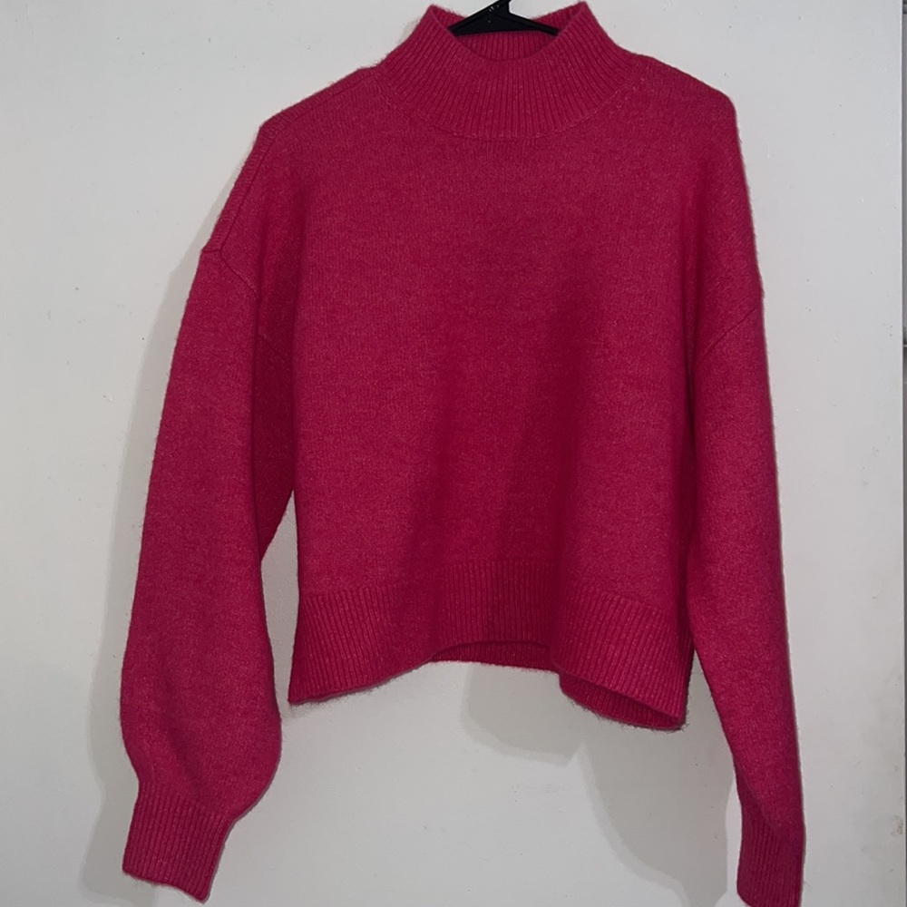 CALVIN KLEIN PINK MOCK NECK - Picture 3 of 9
